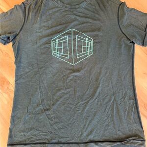 lululemon athletica Heather Blue Tee with Teal Geometric Design